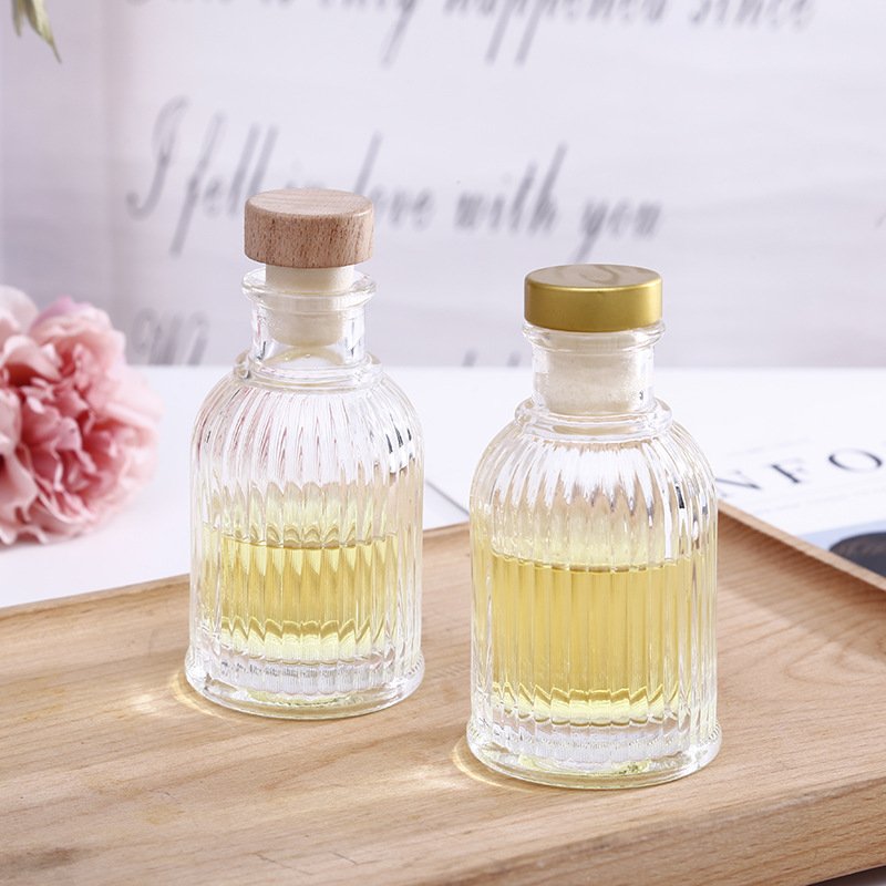 wholesale no fire room aroma bottle glass 100ml fragrance diffuser glass bottle with aluminum cap and rattan sticks