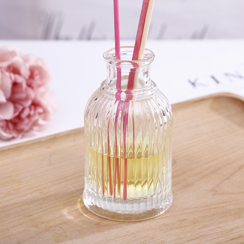 wholesale no fire room aroma bottle glass 100ml fragrance diffuser glass bottle with aluminum cap and rattan sticks