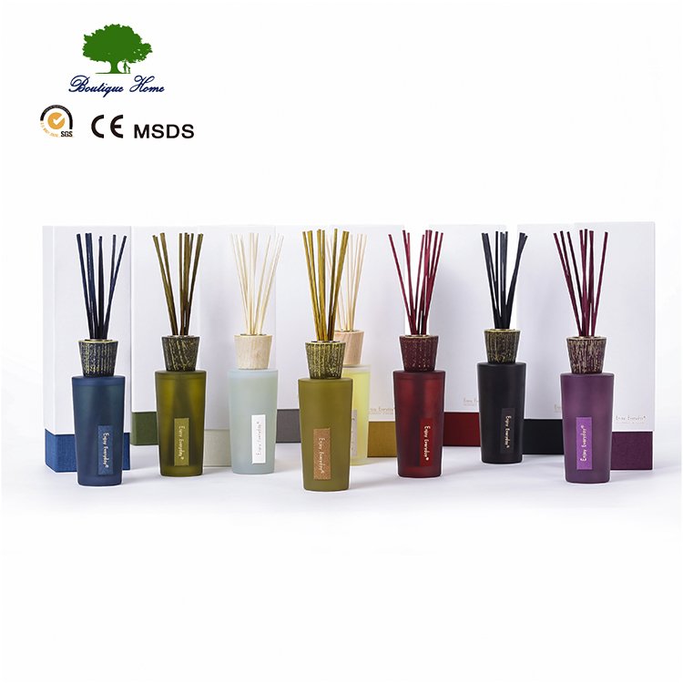 Nature Reed Aroma Oil Colorful Sticks Perfume Volatile Diffuser Fresh Air Fragrance Glass Bottle Wood Lid Reed Diffuser