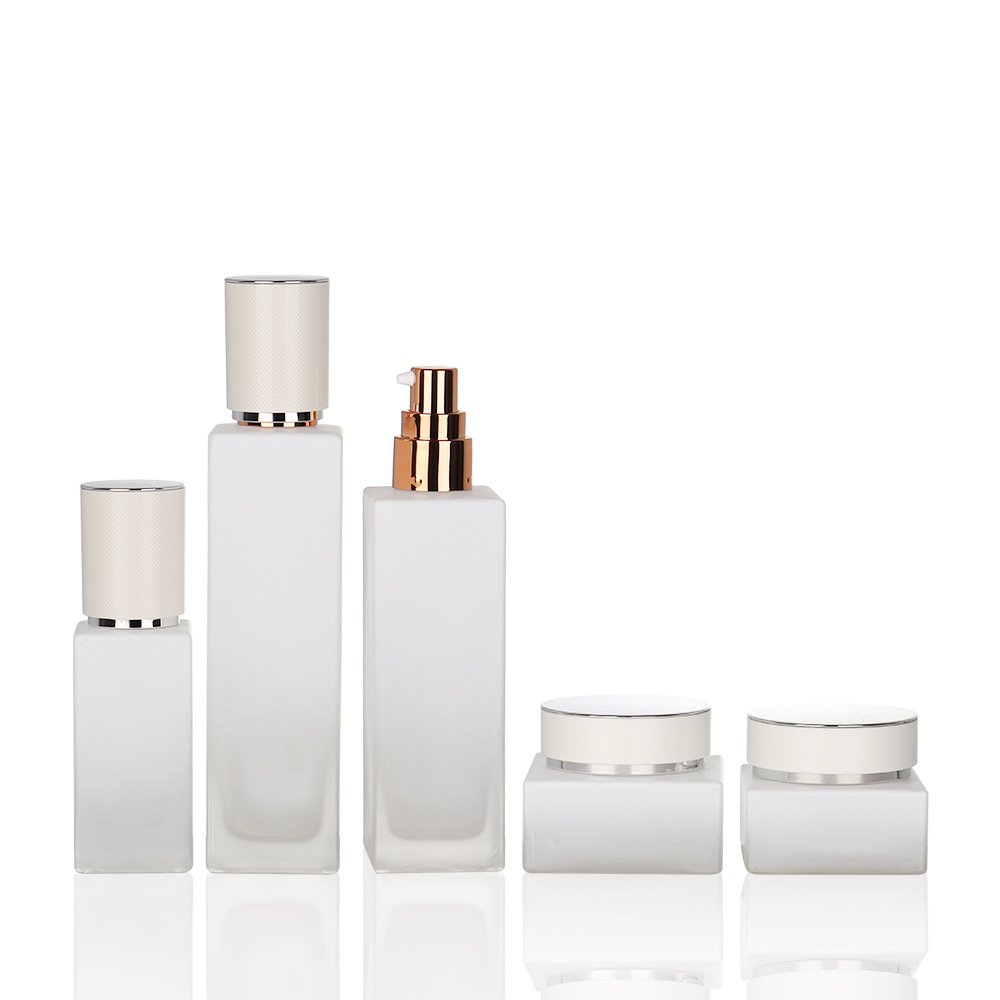 Stock Square Thick Bottom Glass Bottle Press Pump Cleanser Toner Bottles Lotion Essence Facial Cream Jar Skincare Set Packaging