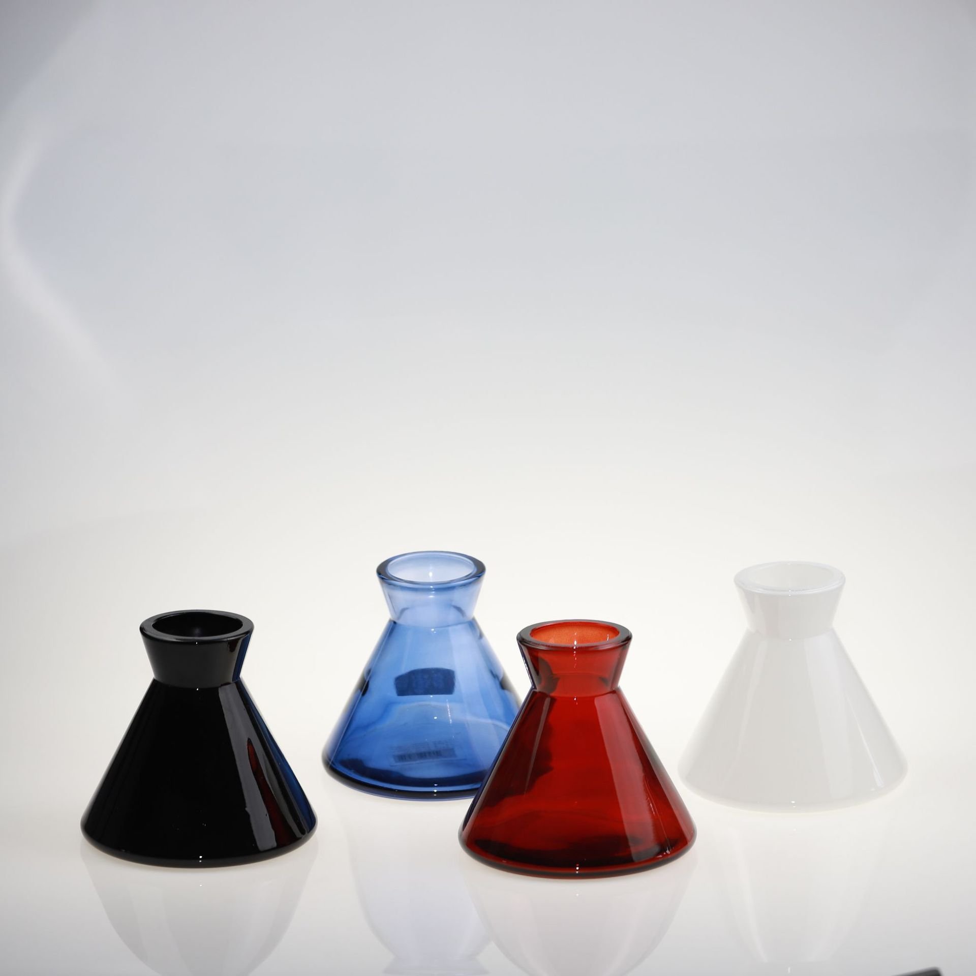 200ml Black White Blue Red Colored Transparent Conic Glass Empty Aromatherapy Perfume Reed Diffuse Glass Bottle