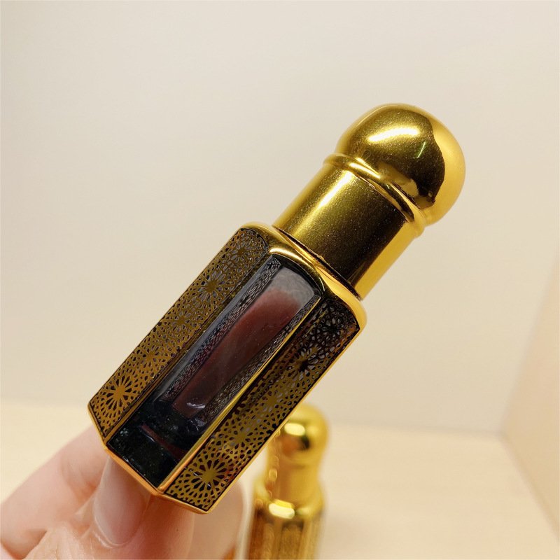 Manufacturers Supply Spiral Sealed Perfume Roller Bottle Electroplating Carved Colored Glass Essential Oil Bottle