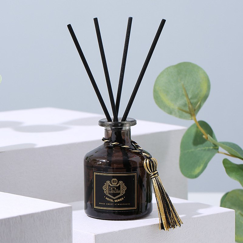 Wholesale Home & Office Decor Glass Bottle Breeze Tassel Aromatherapy Reed Diffuser Sticks 50ml 16 Scent