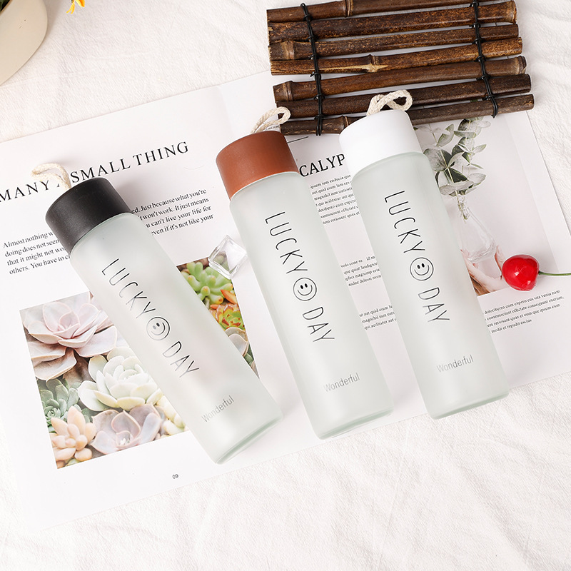 Wholesale custom logo 400ml portable convenient cup Adult student couple frosted glass bottle with string