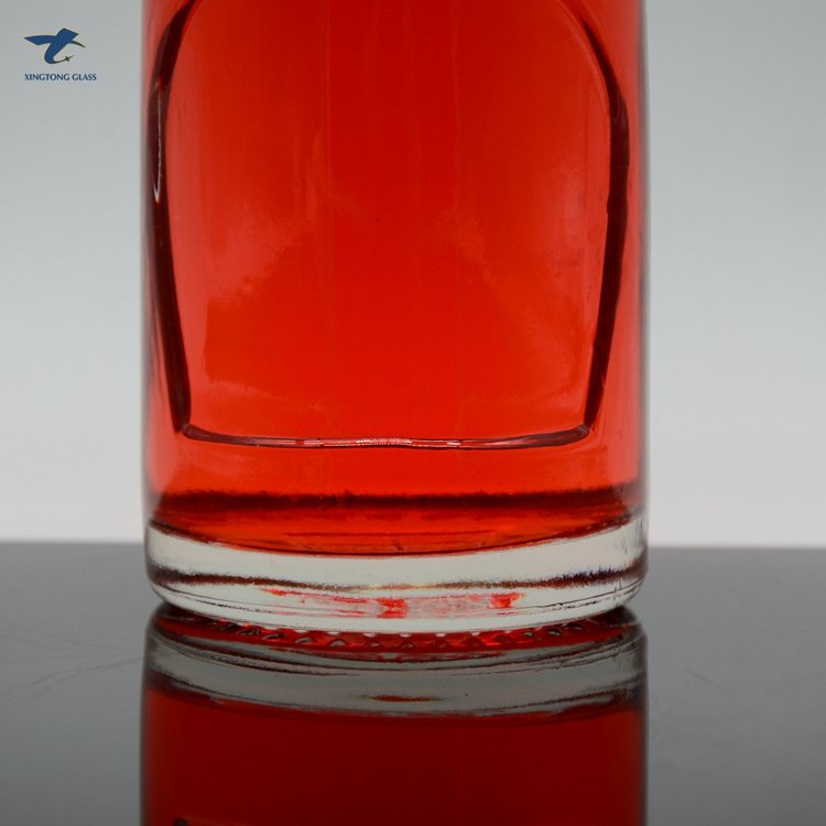 High quality round flat 200ml 500ml 700 ml 750ml 1000ml glass liquor bottle for gin vodka whiskey glass bottles with T stopper