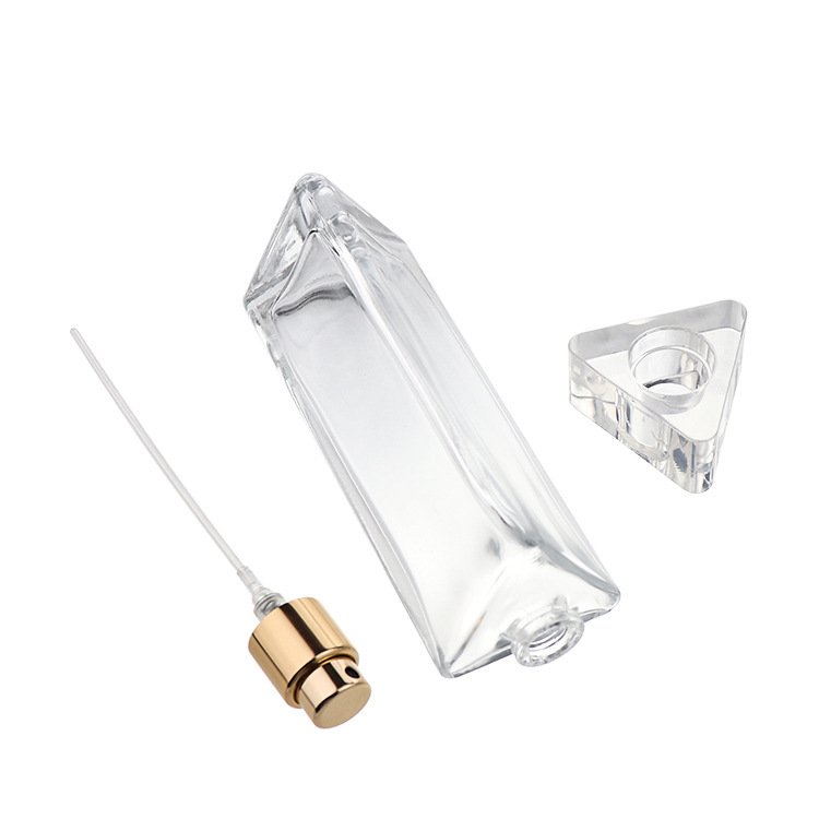 Spot triangle transparent glass perfume bottle 30ml50ml bayonet fine spray bottle glass bottle body