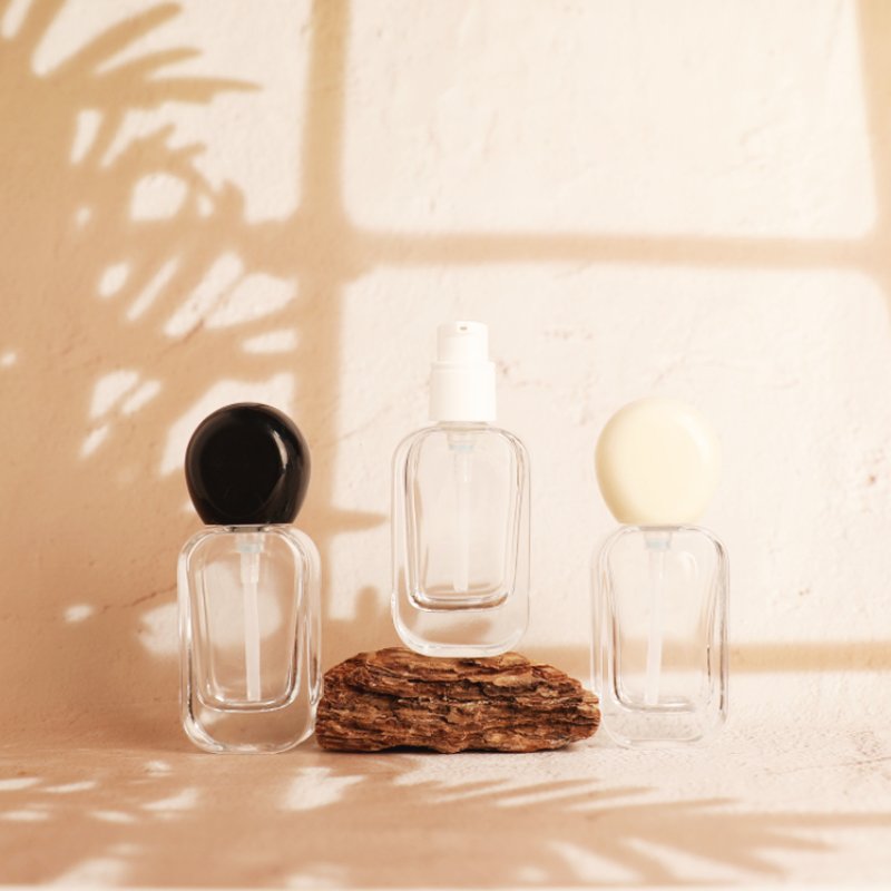 New 30ml thick bottom flat square transparent liquid foundation bottle glass cosmetic emulsion bottle wholesale