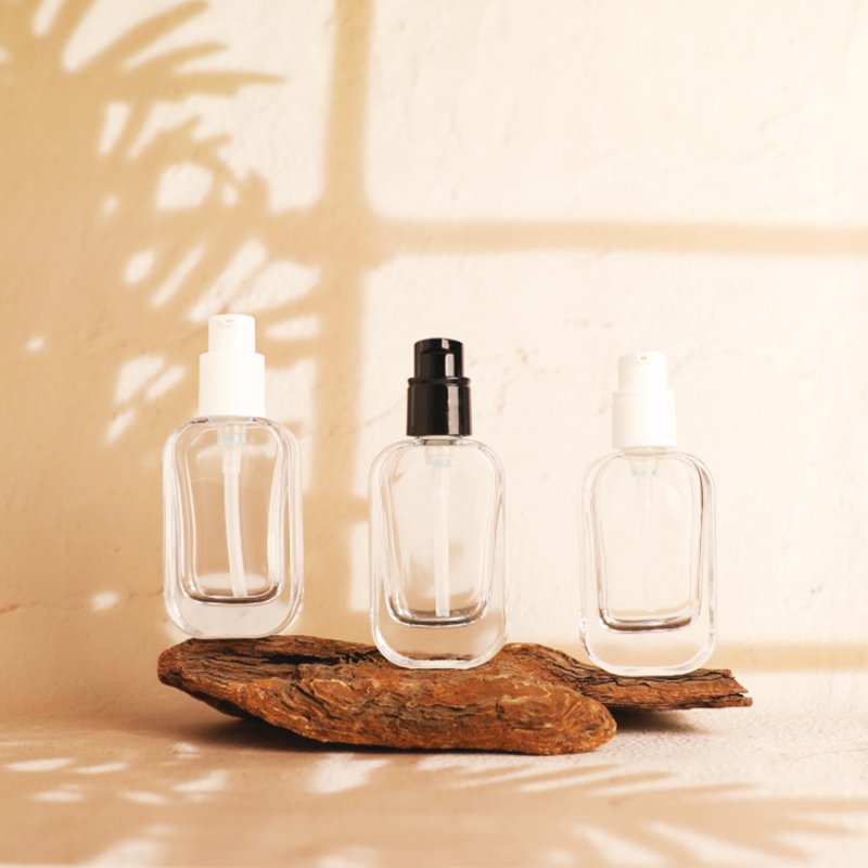 New 30ml thick bottom flat square transparent liquid foundation bottle glass cosmetic emulsion bottle wholesale