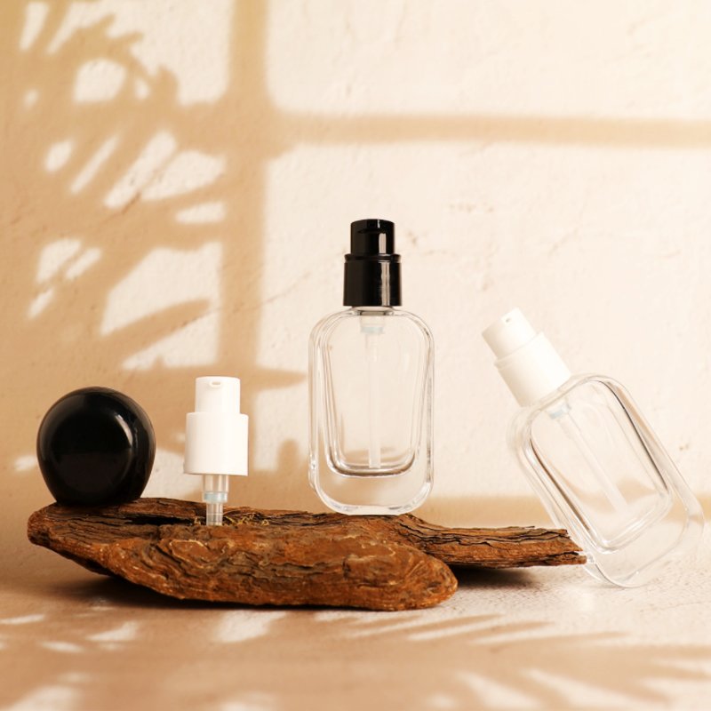 New 30ml thick bottom flat square transparent liquid foundation bottle glass cosmetic emulsion bottle wholesale
