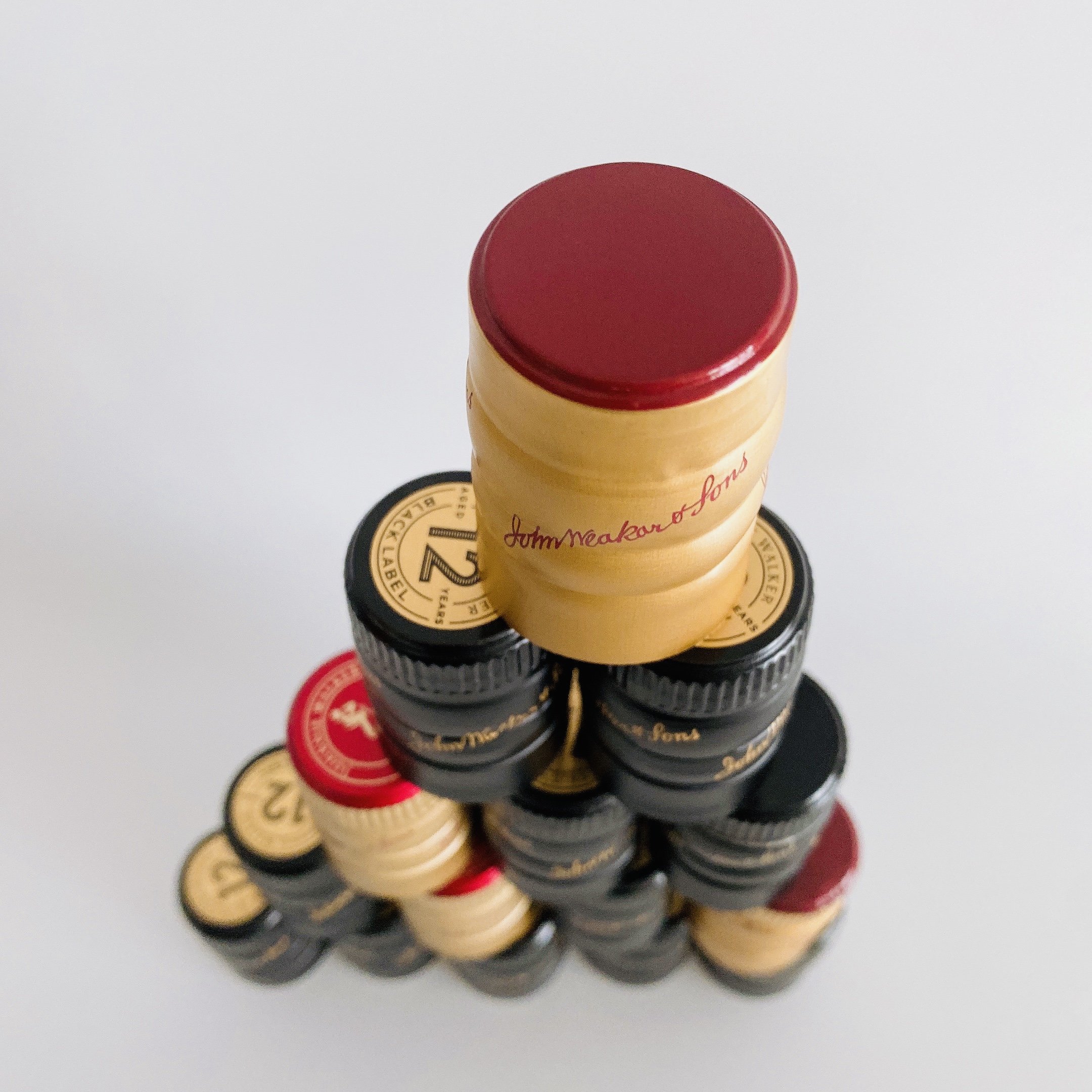 aluminum plastic insert cap glass ball inside for whisky glass bottles
