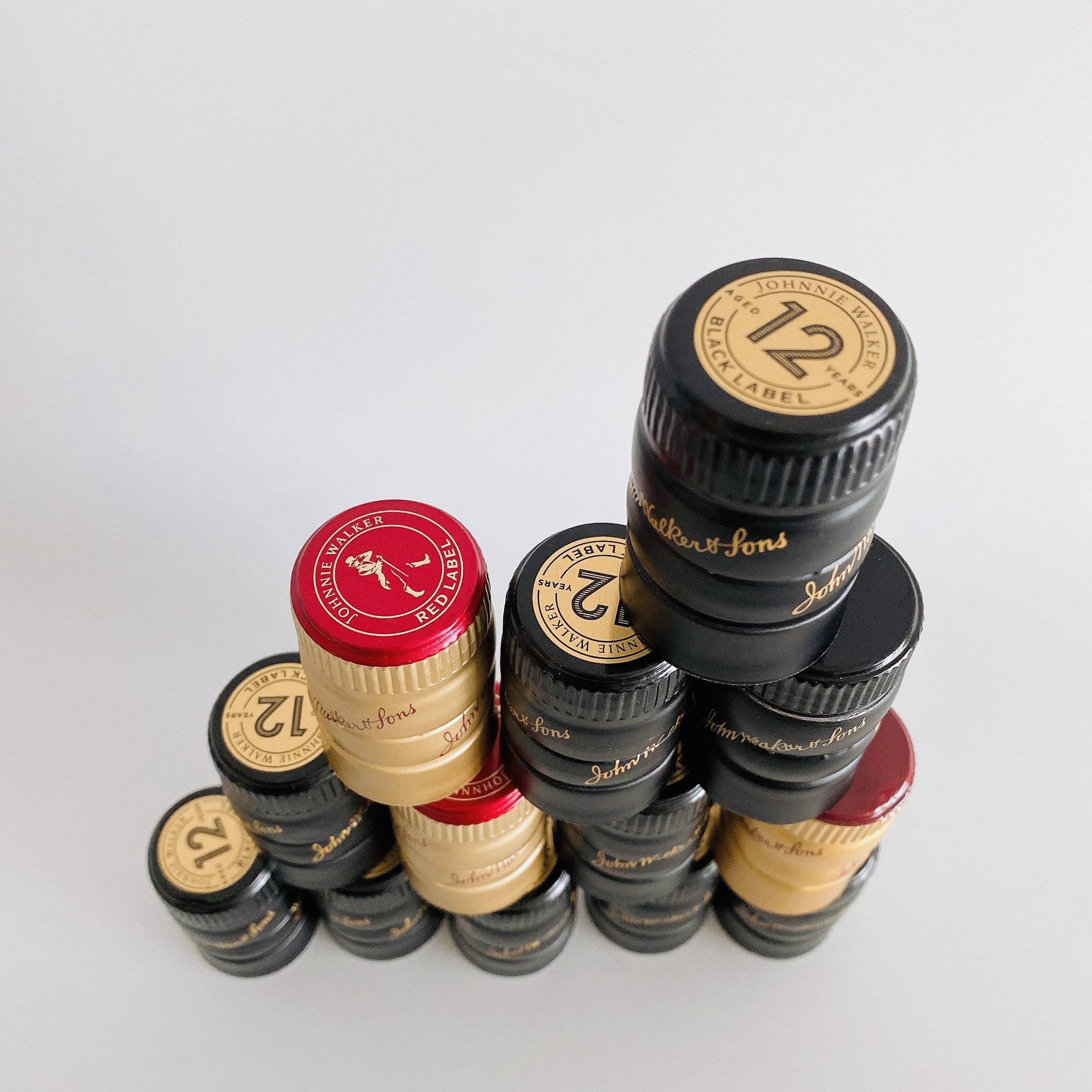 aluminum plastic insert cap glass ball inside for whisky glass bottles