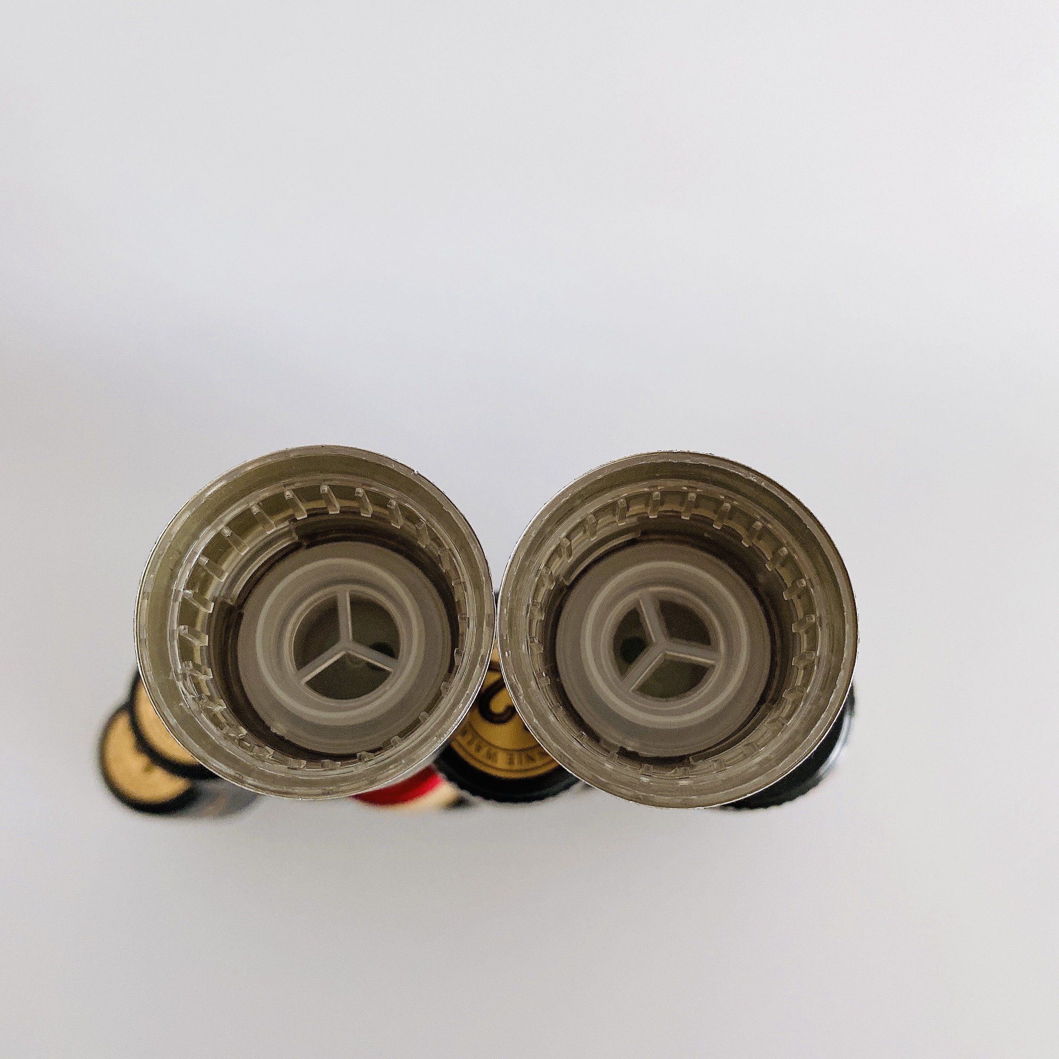 aluminum plastic insert cap glass ball inside for whisky glass bottles