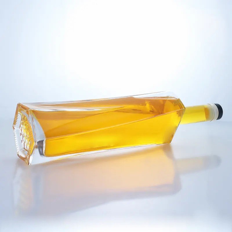 Ordinary bottle transparent European and American glass bottle thick bottoming wine bottle custom modern style