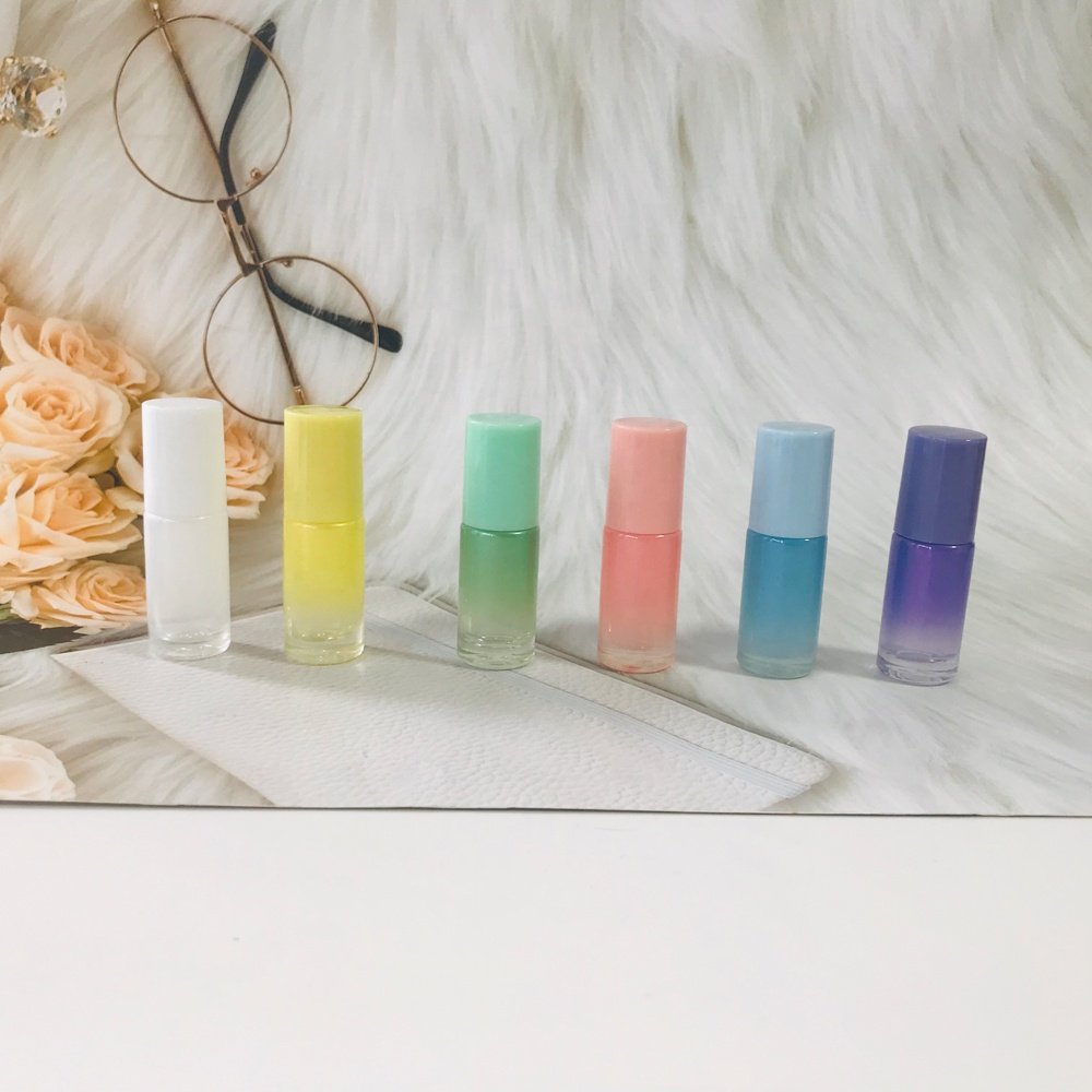 Wholesale 5ml colored purple pink blue yellow white gradient gemstone roll on glass bottles for essential oil