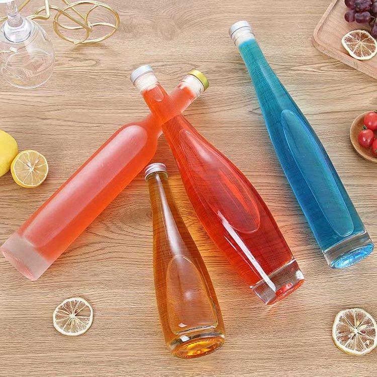 Empty mineral water glass bottle 330ml 500ml beverage fruit juice coffee bottle best-selling