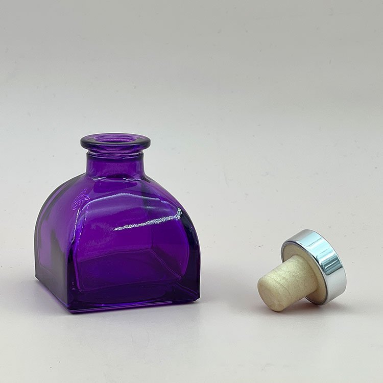 60ml Purple Square Glass Reed Diffuser Bottle Home Decoration Cork Stopper 750ml Capacity 500ml Volume Screen Printed Bottle