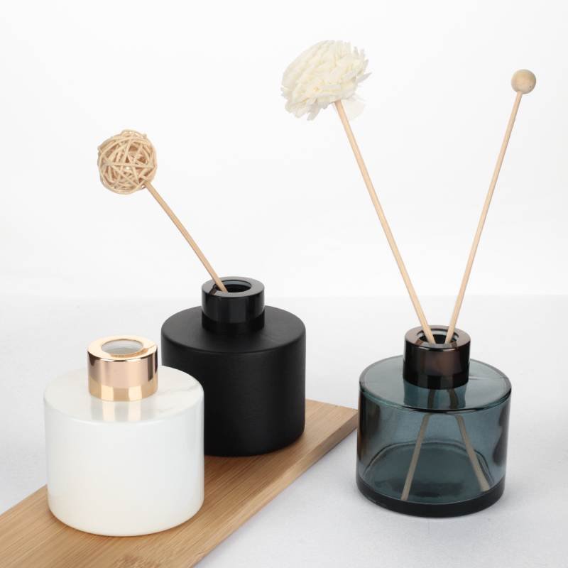 Sale 100ml 150ml Round Black Luxury Empty Reed Diffuser Glass Bottle with Circle