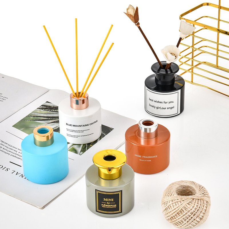 DIY home decoration round cylinder 80ml 120ml 200ml reed diffuser empty glass bottle with personalized logo