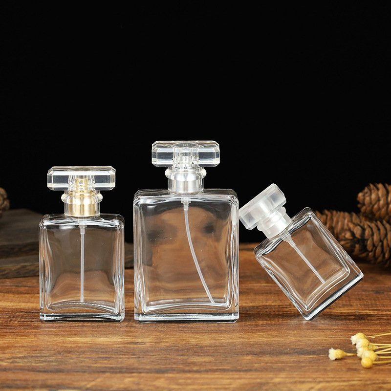 Spot supply Luxury Recyclable 20ml 30ml 50ml 100ml Transparent Square Glass Perfume Bottle With Pump Spray Cap