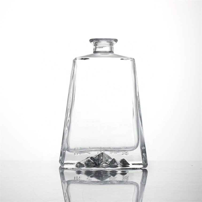 Factory fancy shaped rum extra super flint screw cork top agave tequila vodka Gin 750ml Square custom glass liquor bottle