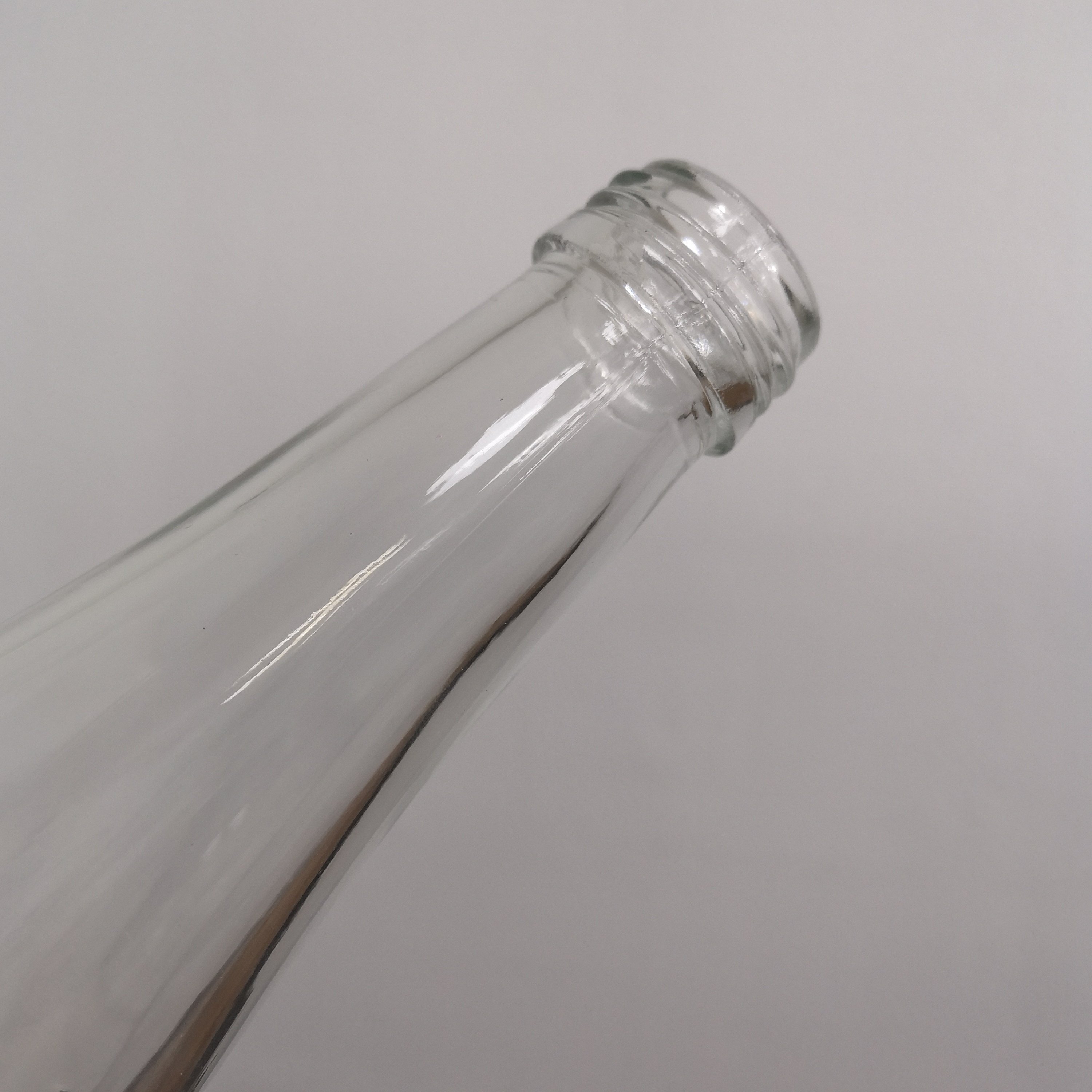 Beverage 500ml 750ml clear empty soda water glass bottle juice beverage glass bottle with cap