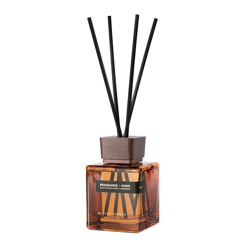 Wholesale Luxury Empty Diffuser Bottle Decorative Amber Black Square Wooden Cap Reed Diffuser Packaging Glass Bottle 50ml 100ml