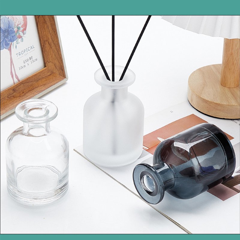 Luxury Glass Reed Diffuser Bottle Customized Matt Black 50ml 100ml 150ml 250ml Round for Essential Oils