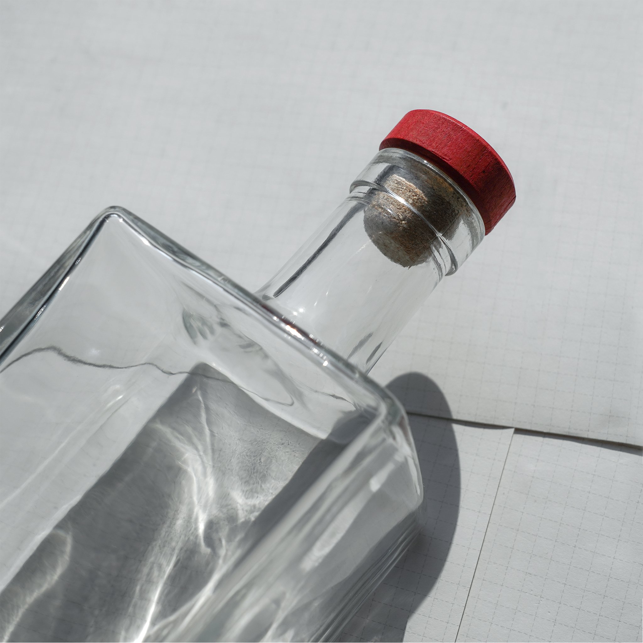 Wholesale Customized Bar Pop Square 700ml Clear Whiskey Bottle Personalized Alcohol Container Best Whiskey glass bottles