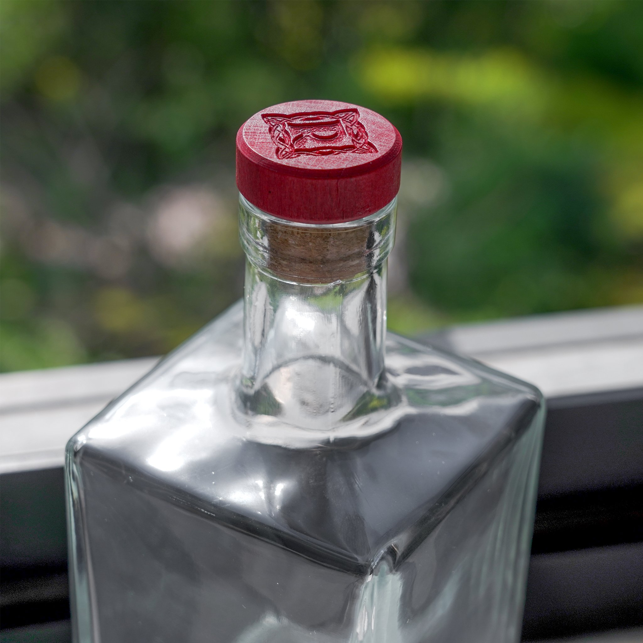 Wholesale Customized Bar Pop Square 700ml Clear Whiskey Bottle Personalized Alcohol Container Best Whiskey glass bottles