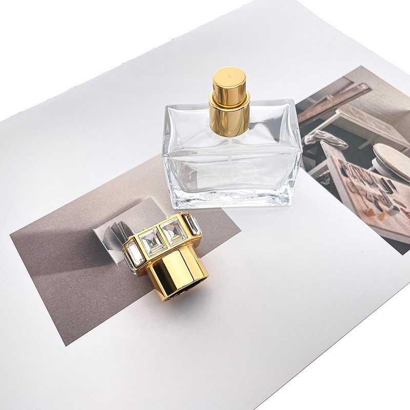 Wholesale Luxury 30ml 50ml 100ml Square empty Glass Perfume packaging Bottle With box and Spray Cap