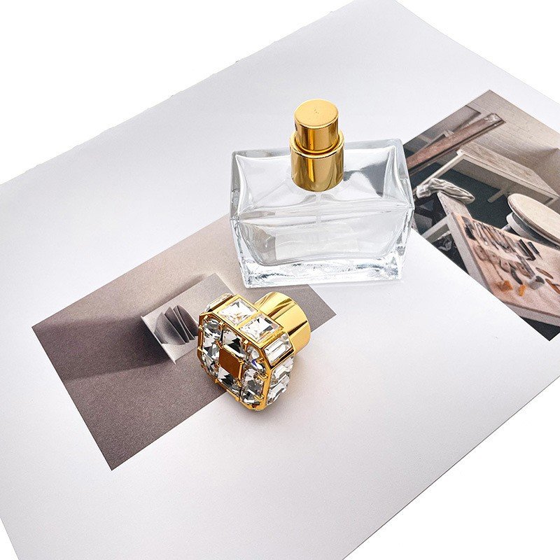 Wholesale Luxury 30ml 50ml 100ml Square empty Glass Perfume packaging Bottle With box and Spray Cap