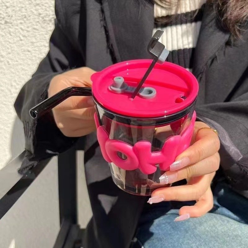 Modern creative letter shaped, high-quality, stylish and stylish double drinking straw glass cup