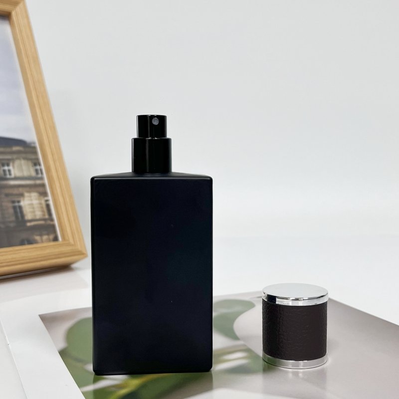 Hot-sale 30ml 50ml 100ml Matte Black Flat Square Perfume Glass Bottle Vintage Glass Perfume Bottles For Cologne