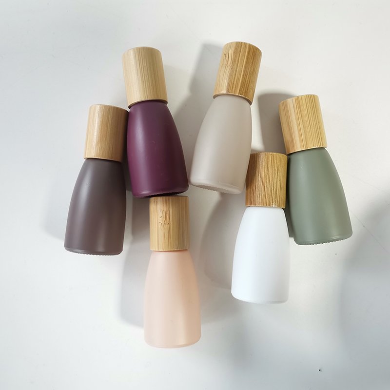 New Morandi Series Essential Oils Roll on Bottle 10ml matte colored glass bottle bottle with steel plug roller bamboo cap