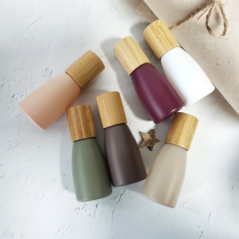 New Morandi Series Essential Oils Roll on Bottle 10ml matte colored glass bottle bottle with steel plug roller bamboo cap