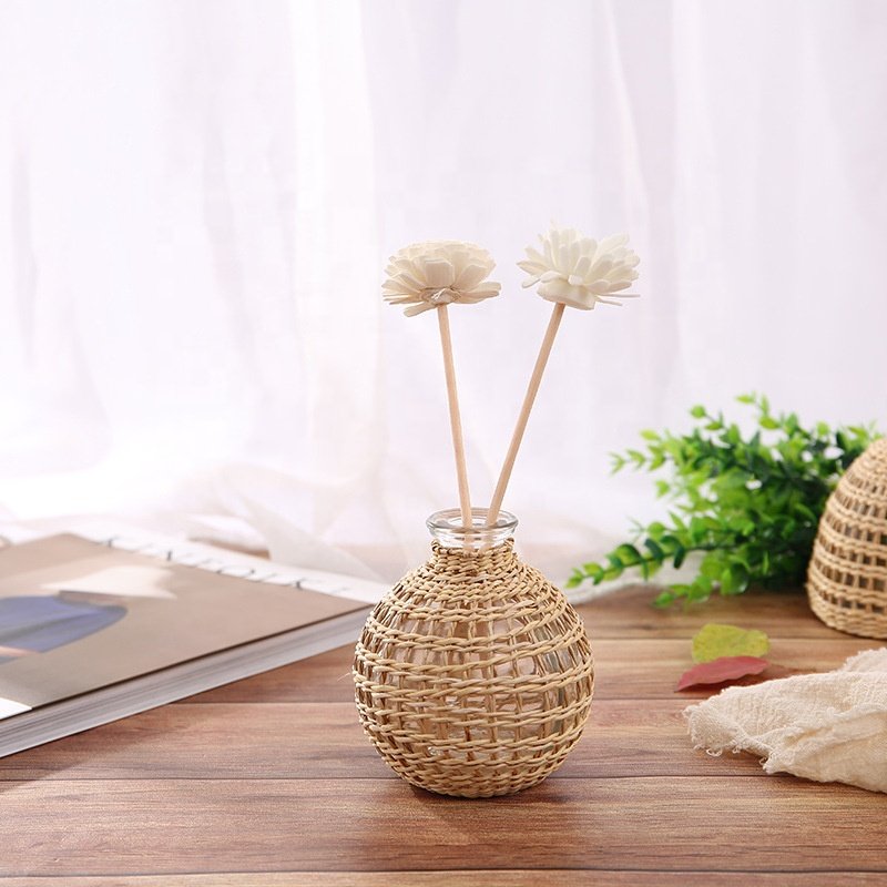 Reusable Sea Grass Woven Glass Cup with Rattan Seagrass Bottle Sleeve For Cold Drinks Seagrass Wrapped Drinking Glass Bottle
