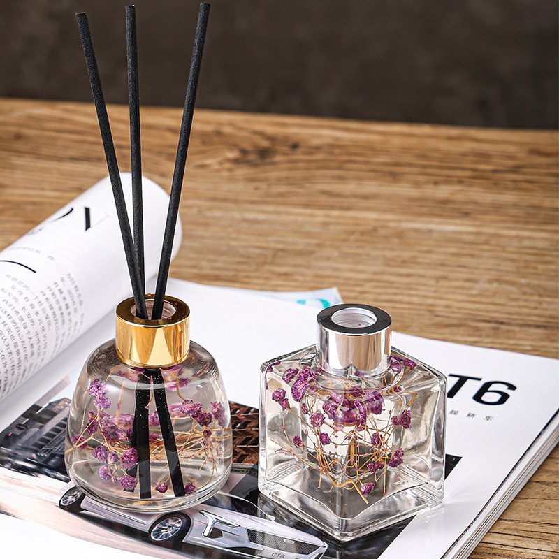 China Manufacturer Glass Square Perfume 50ml 100ml Aromatherapy Perfume Glass Bottles with Screw Lid