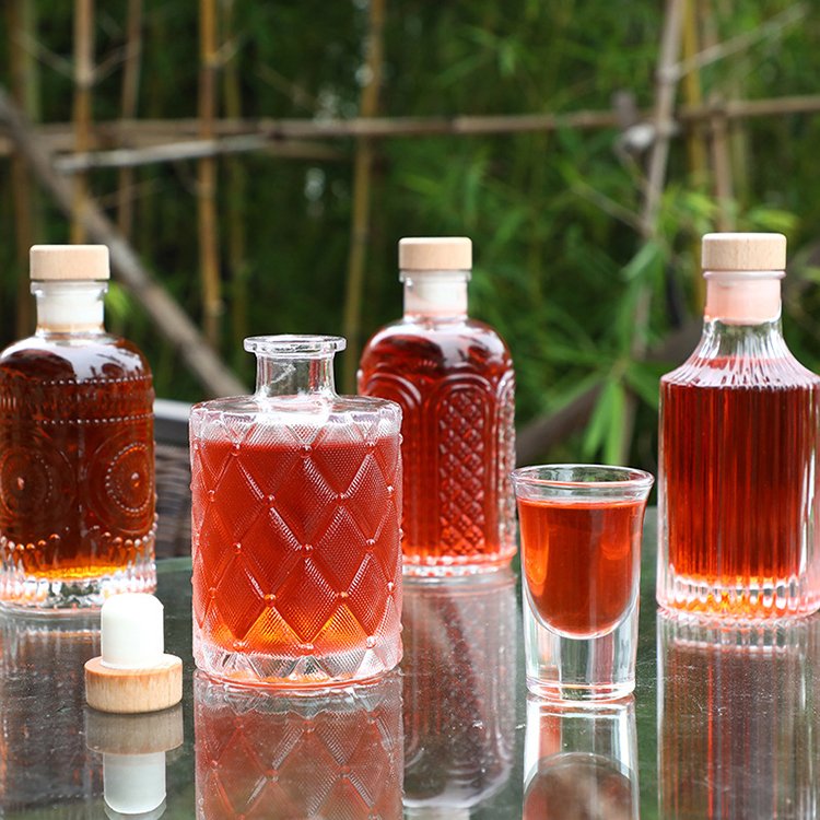 Wholesale Retro Roman Small Wine Bottle 50ml Glass Bottle Sub-bottling 200ml Transparent Sealed Bottle