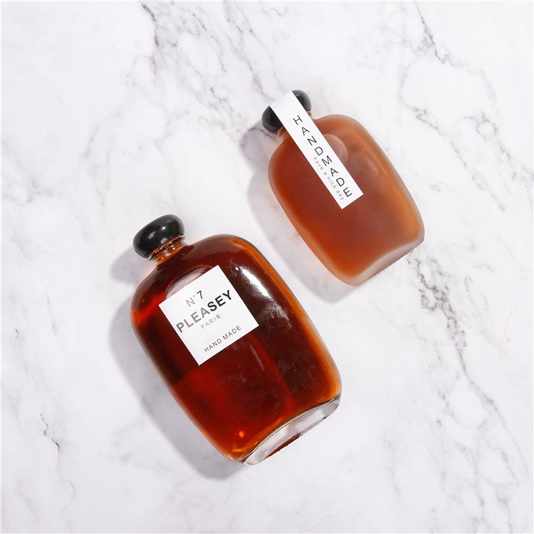 Vanjoin Cute Frosting Square Flat Glass Coffee Bottle 100ml 250ml 350ml 500ml Beverage Drinking Liquor Flask Glass Bottles