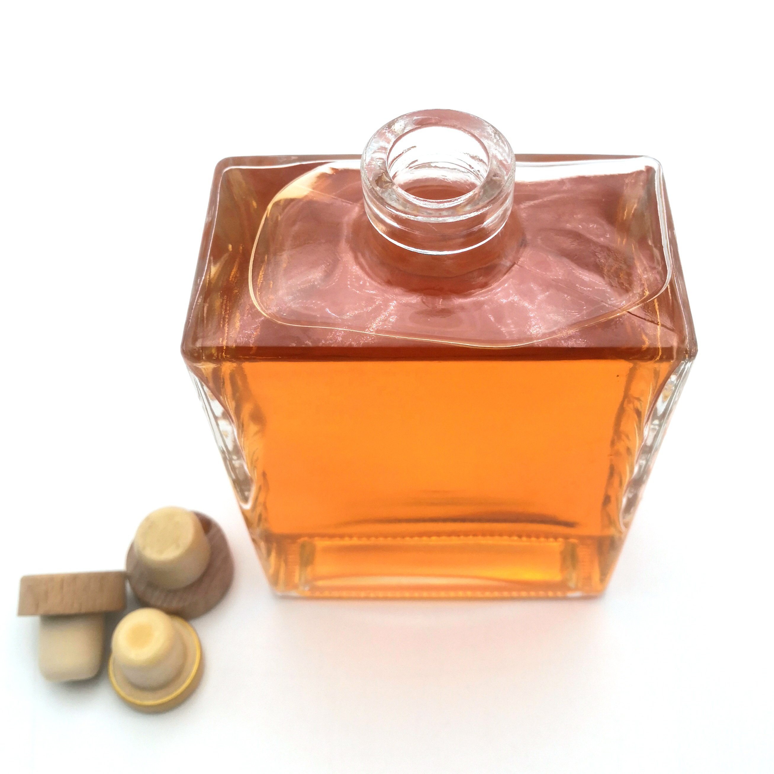 Unique Design Empty Square Liquor Wine Glass Bottle 750ml Liquor Bottle for Whiskey