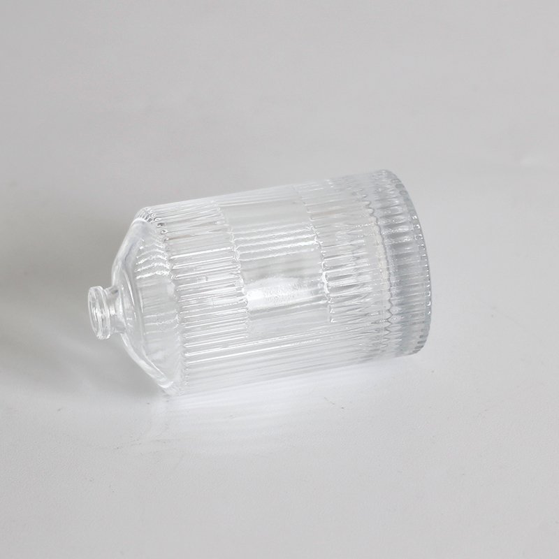 30ml 50ml Highend Elegant Ladies Round Spray Frosted Perfume Bottle Vertical Stripe Embossed High-end Glass Bottle Perfume