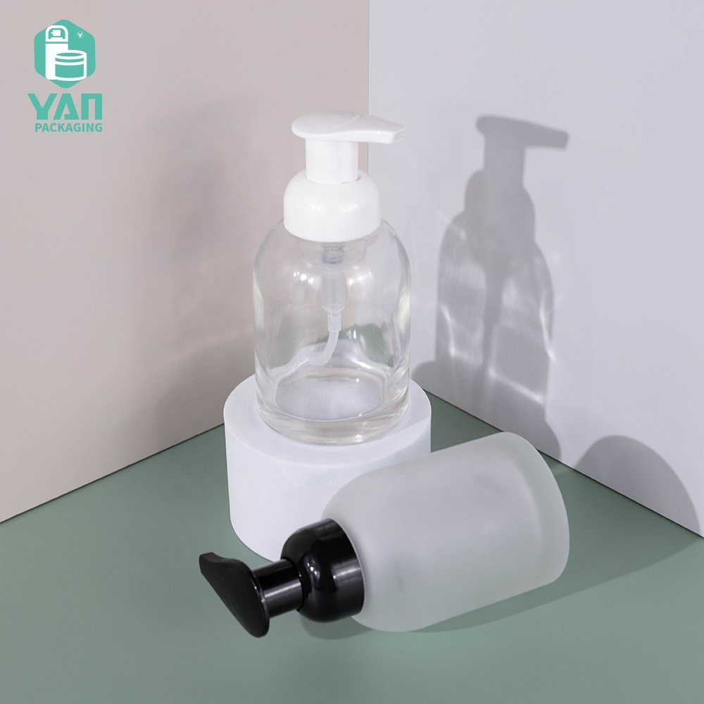 YAN Packaging transparent clear frosted foaming soap hand wash glass bottle 250 ml black white pump