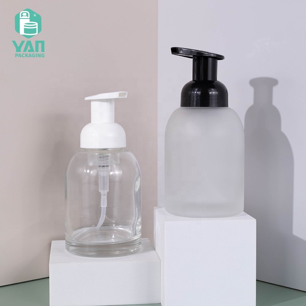 YAN Packaging transparent clear frosted foaming soap hand wash glass bottle 250 ml black white pump