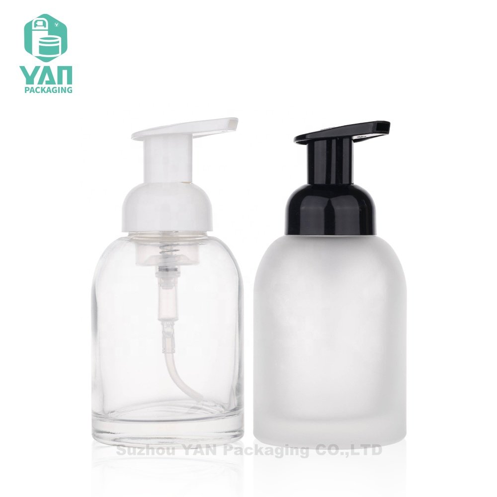 YAN Packaging transparent clear frosted foaming soap hand wash glass bottle 250 ml black white pump