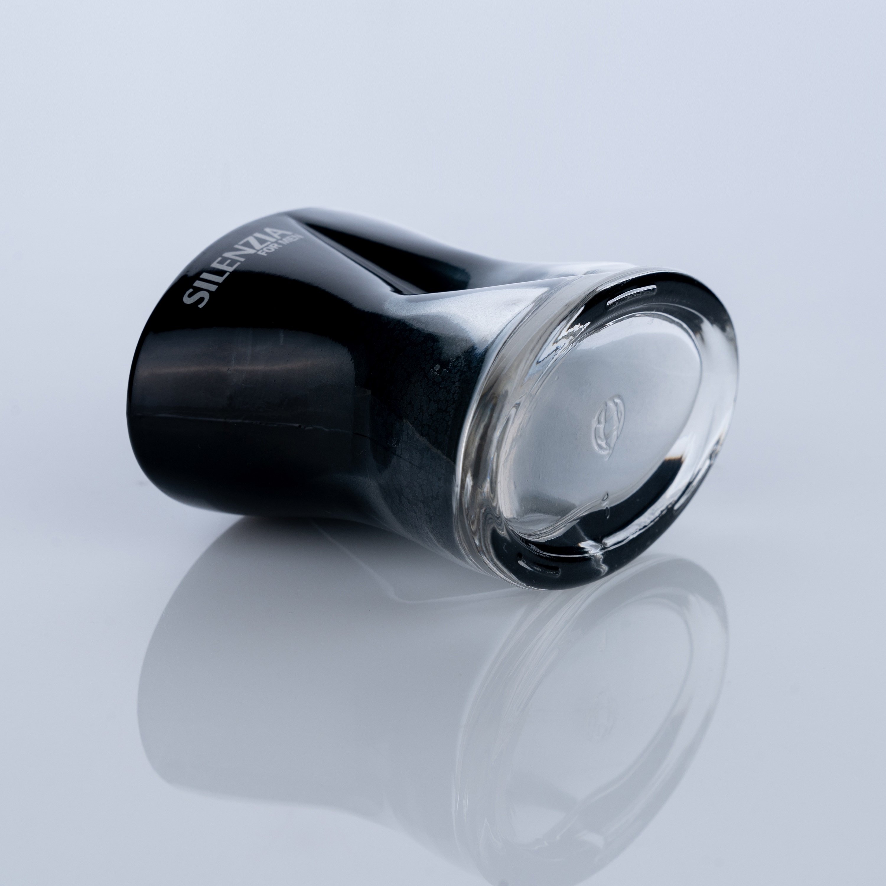 New Design Luxury Black Gradient Unique Shaped 100ml Glass Perfume Bottle with Sprayer