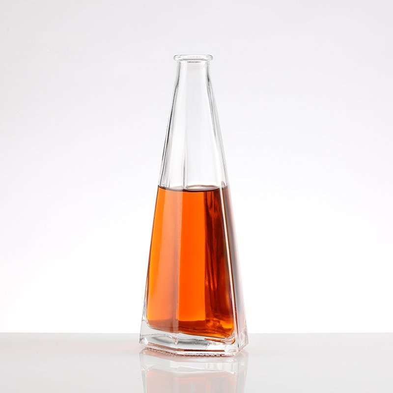 700ml Cone Shape Glass Bottle Clear Whisky Tequila Bottle