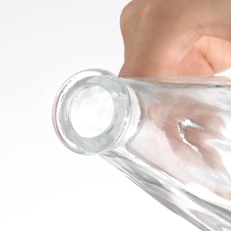 700ml Cone Shape Glass Bottle Clear Whisky Tequila Bottle