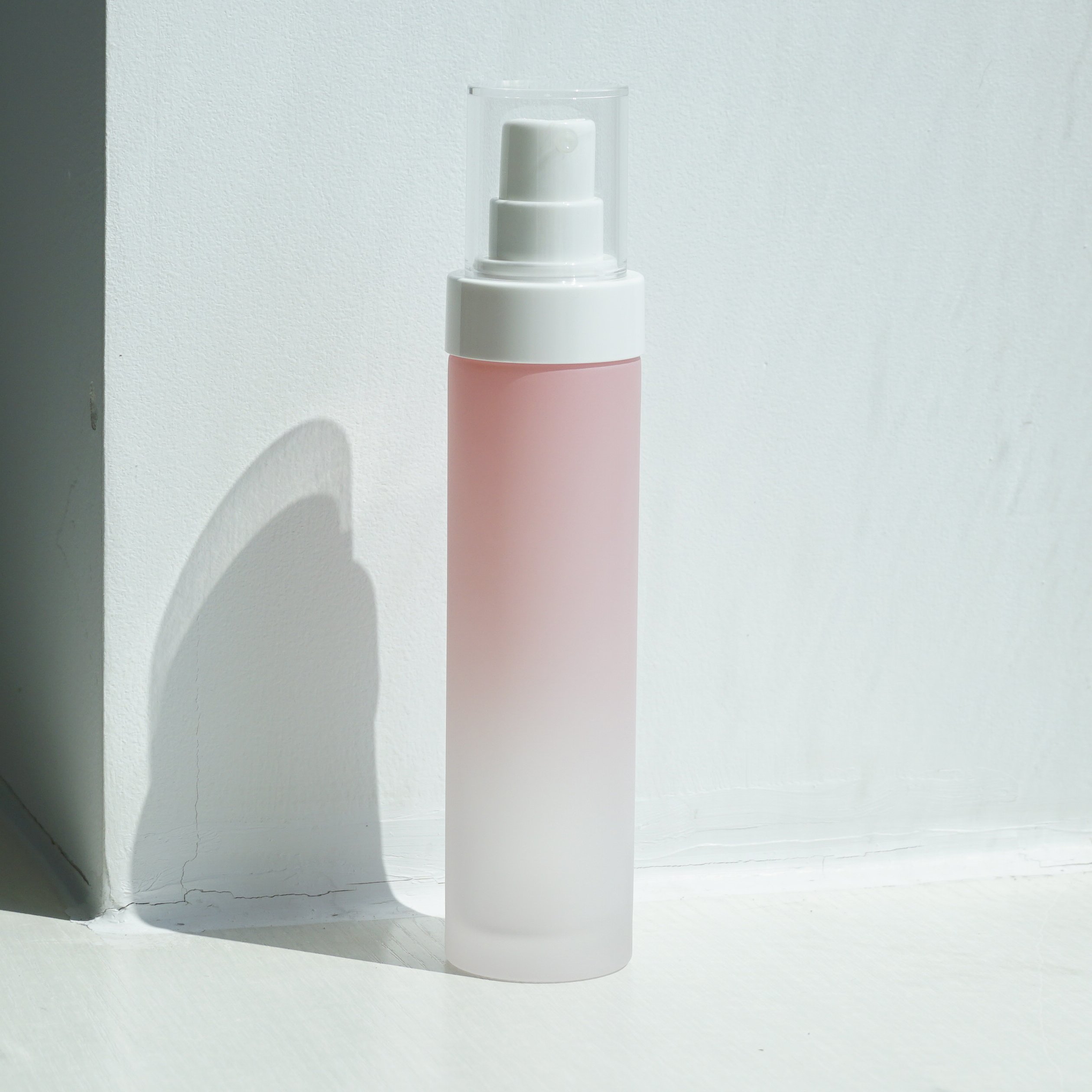 Luxury wholesale pink gradient frosted glass bottle set
