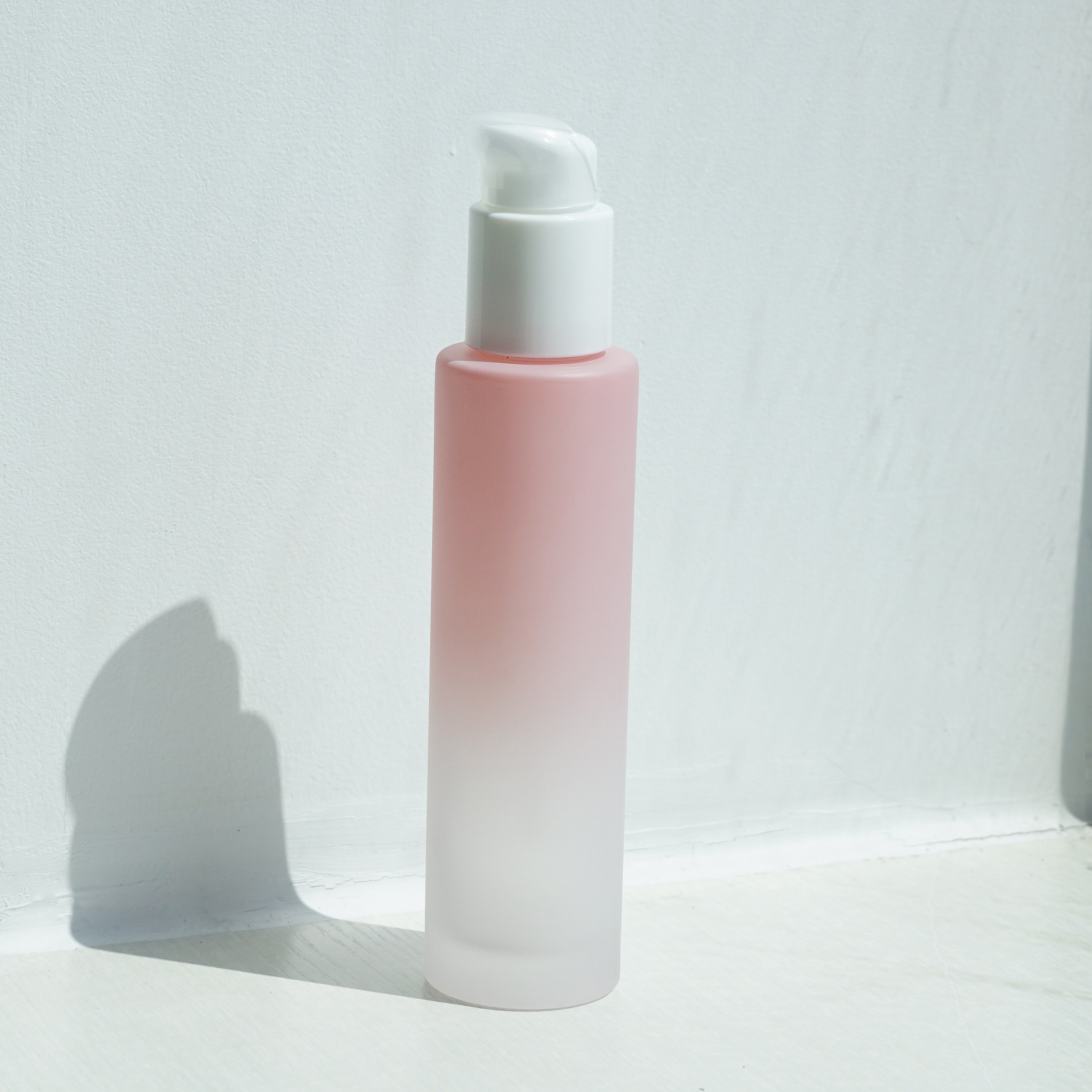 Luxury wholesale pink gradient frosted glass bottle set