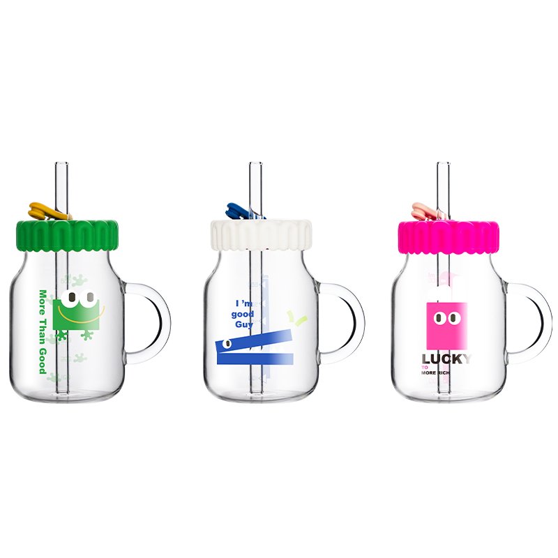 Wholesale Cartoon Borosilicate Glass Bottle Coffee Mug Clear Water Bottle With Straw and Handle